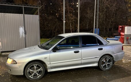 Mitsubishi Carisma I, 1999 год, 265 000 рублей, 2 фотография