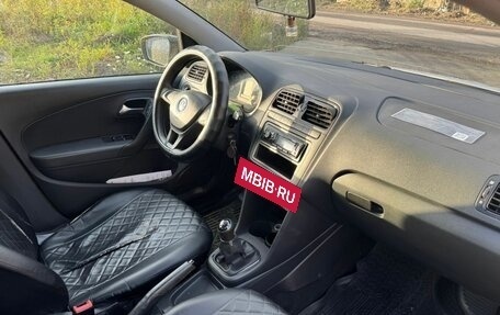 Volkswagen Polo VI (EU Market), 2017 год, 350 000 рублей, 6 фотография