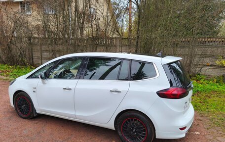 Opel Zafira C рестайлинг, 2013 год, 1 350 000 рублей, 13 фотография