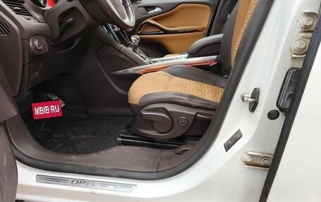 Opel Zafira C рестайлинг, 2013 год, 1 350 000 рублей, 16 фотография