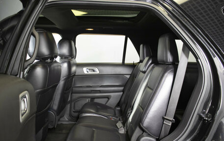 Ford Explorer VI, 2012 год, 1 650 000 рублей, 10 фотография