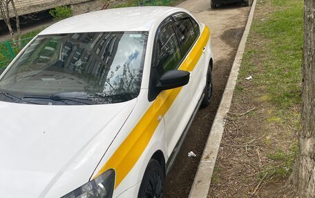 Volkswagen Polo VI (EU Market), 2018 год, 460 000 рублей, 2 фотография