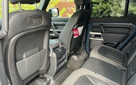 Land Rover Defender II, 2021 год, 4 950 000 рублей, 6 фотография