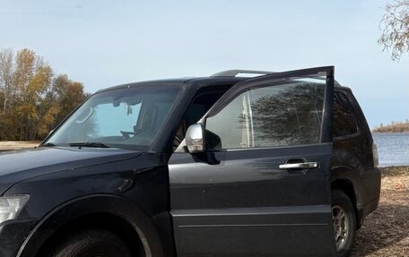 Mitsubishi Pajero IV, 2007 год, 1 300 000 рублей, 2 фотография