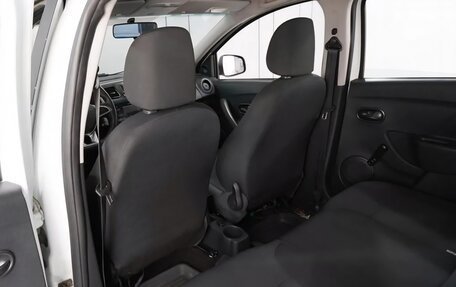 Renault Logan II, 2018 год, 530 000 рублей, 14 фотография