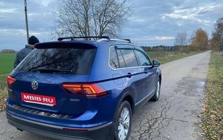 Volkswagen Tiguan II, 2018 год, 2 700 000 рублей, 9 фотография
