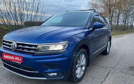 Volkswagen Tiguan II, 2018 год, 2 700 000 рублей, 12 фотография
