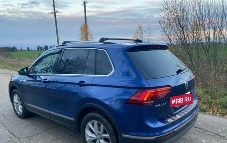 Volkswagen Tiguan II, 2018 год, 2 700 000 рублей, 5 фотография