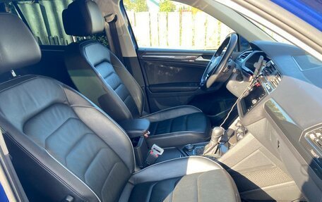 Volkswagen Tiguan II, 2018 год, 2 700 000 рублей, 20 фотография