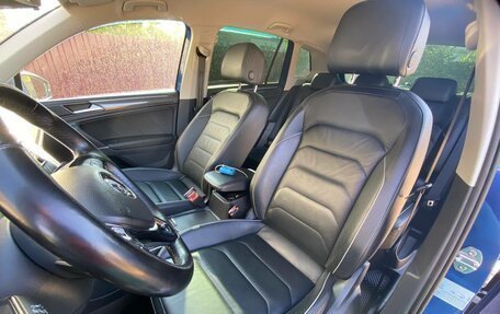Volkswagen Tiguan II, 2018 год, 2 700 000 рублей, 19 фотография