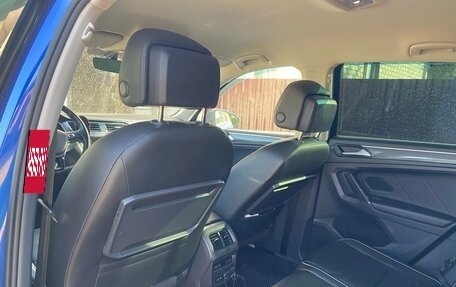 Volkswagen Tiguan II, 2018 год, 2 700 000 рублей, 30 фотография