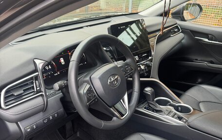 Toyota Camry, 2023 год, 3 600 000 рублей, 7 фотография