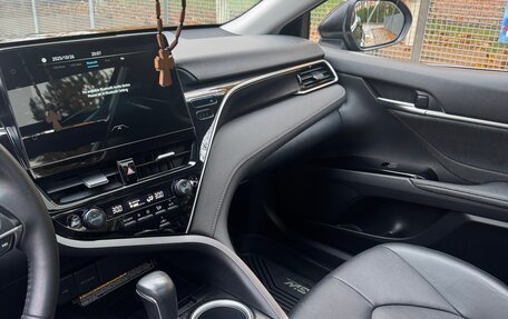 Toyota Camry, 2023 год, 3 600 000 рублей, 8 фотография