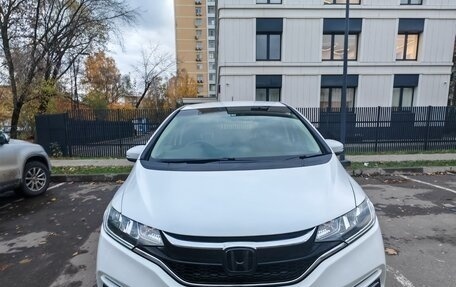 Honda Fit III, 2019 год, 1 350 000 рублей, 1 фотография
