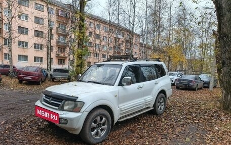 Mitsubishi Pajero III рестайлинг, 2001 год, 700 000 рублей, 2 фотография