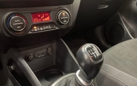 KIA Rio III рестайлинг, 2014 год, 850 000 рублей, 10 фотография