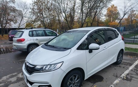 Honda Fit III, 2019 год, 1 350 000 рублей, 5 фотография