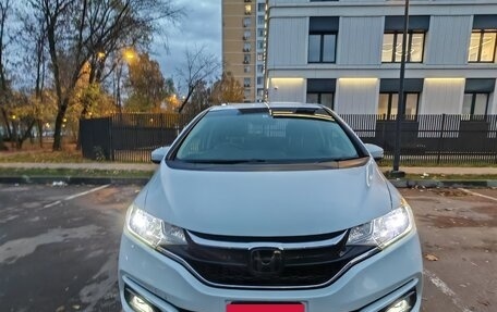 Honda Fit III, 2019 год, 1 350 000 рублей, 10 фотография