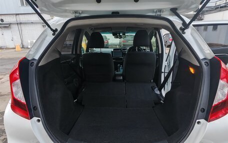 Honda Fit III, 2019 год, 1 350 000 рублей, 16 фотография