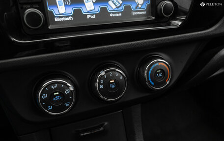 Toyota Corolla, 2013 год, 1 090 000 рублей, 17 фотография