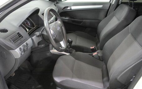 Opel Astra J, 2013 год, 730 000 рублей, 26 фотография