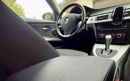 BMW 3 серия, 2011 год, 699 000 рублей, 2 фотография