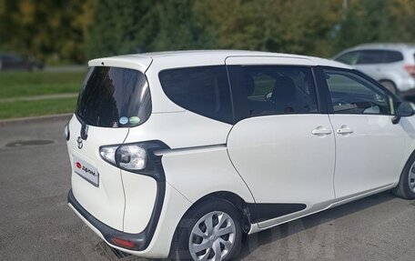Toyota Sienta II, 2018 год, 1 470 000 рублей, 7 фотография