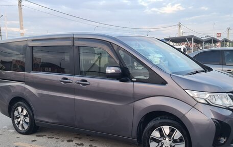 Honda Stepwgn IV, 2015 год, 1 850 000 рублей, 3 фотография