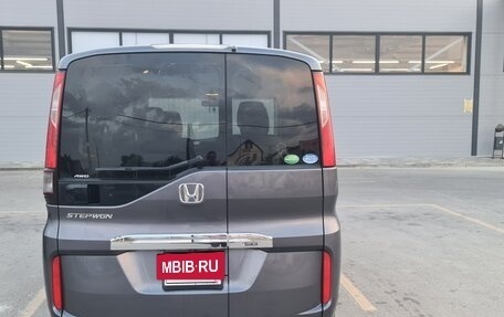 Honda Stepwgn IV, 2015 год, 1 850 000 рублей, 8 фотография