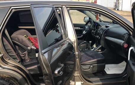 KIA Sorento II рестайлинг, 2011 год, 985 000 рублей, 10 фотография