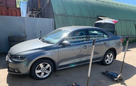 Volkswagen Jetta VI, 2013 год, 950 000 рублей, 4 фотография