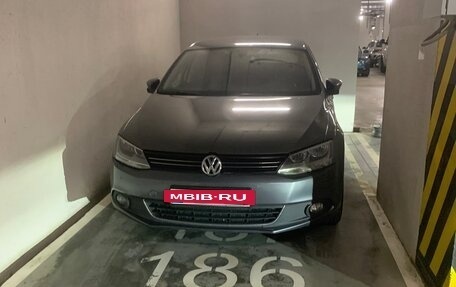 Volkswagen Jetta VI, 2013 год, 950 000 рублей, 5 фотография