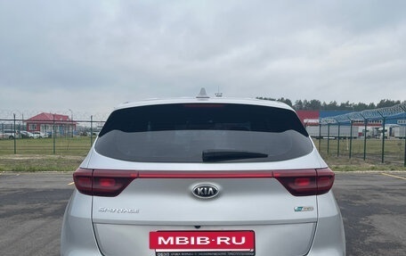 KIA Sportage IV рестайлинг, 2020 год, 2 490 000 рублей, 4 фотография