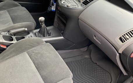 Nissan Primera III, 2003 год, 600 000 рублей, 10 фотография