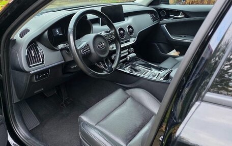 KIA Stinger I, 2018 год, 2 300 000 рублей, 6 фотография