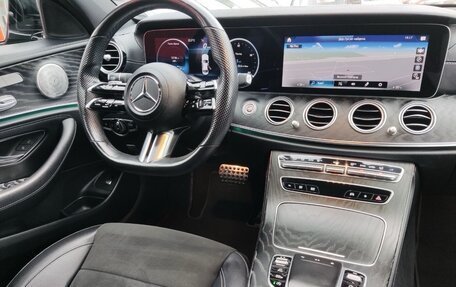 Mercedes-Benz E-Класс, 2021 год, 5 500 000 рублей, 18 фотография