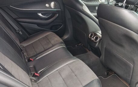 Mercedes-Benz E-Класс, 2021 год, 5 500 000 рублей, 19 фотография