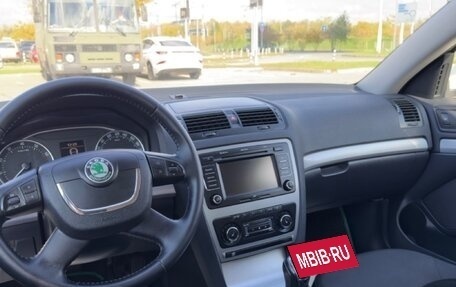 Skoda Octavia, 2013 год, 999 999 рублей, 15 фотография