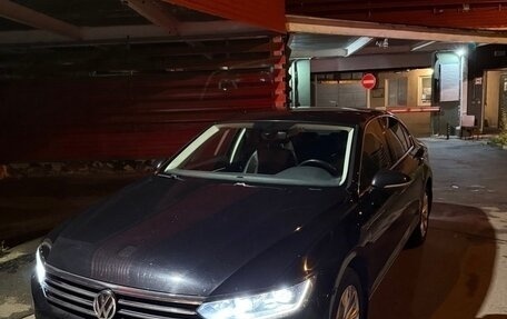 Volkswagen Passat B8 рестайлинг, 2017 год, 1 950 000 рублей, 1 фотография
