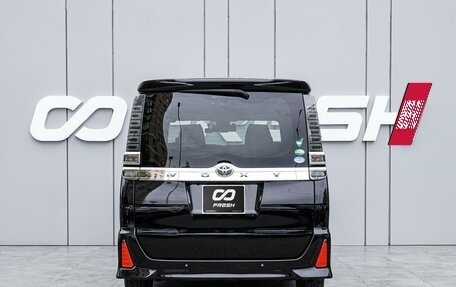 Toyota Voxy III, 2019 год, 2 580 000 рублей, 4 фотография