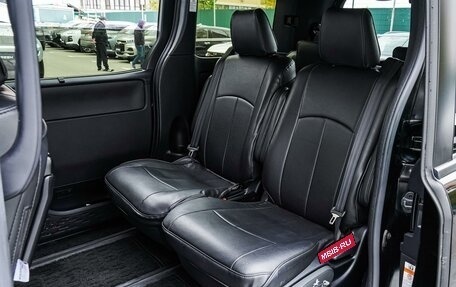 Toyota Voxy III, 2019 год, 2 580 000 рублей, 7 фотография