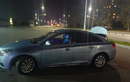 Chevrolet Cruze II, 2009 год, 530 000 рублей, 8 фотография