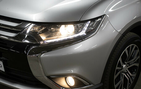 Mitsubishi Outlander III рестайлинг 3, 2016 год, 1 698 000 рублей, 21 фотография