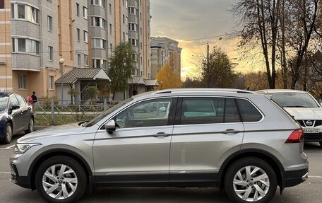 Volkswagen Tiguan II, 2021 год, 3 380 000 рублей, 4 фотография