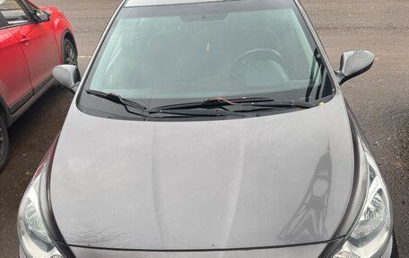 Hyundai Solaris II рестайлинг, 2011 год, 480 000 рублей, 1 фотография