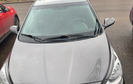 Hyundai Solaris II рестайлинг, 2011 год, 480 000 рублей, 6 фотография