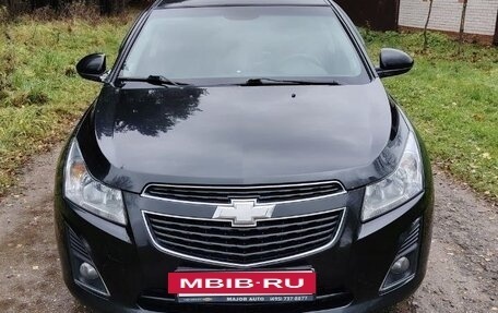Chevrolet Cruze II, 2013 год, 950 000 рублей, 3 фотография