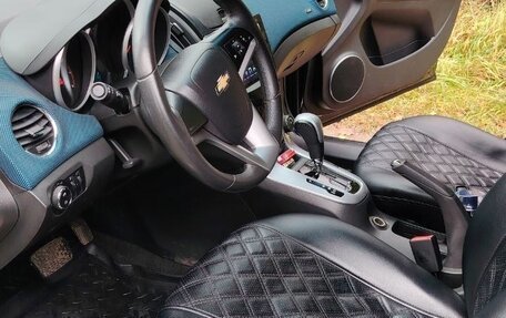 Chevrolet Cruze II, 2013 год, 950 000 рублей, 9 фотография