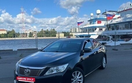 Toyota Camry, 2013 год, 1 650 000 рублей, 2 фотография