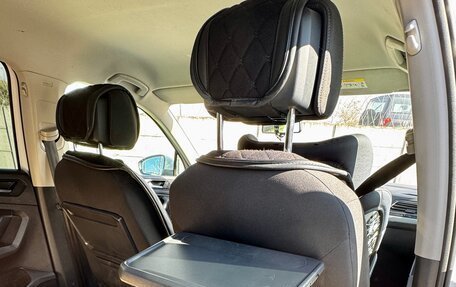 Volkswagen Tiguan II, 2019 год, 2 350 000 рублей, 14 фотография